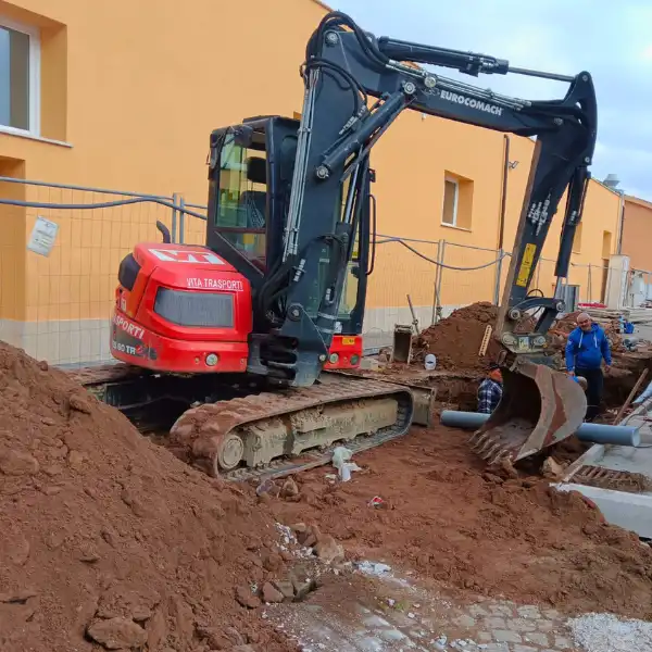 vita-trasporti-noleggio-ESCAVATORE-es60tr-eurocomach