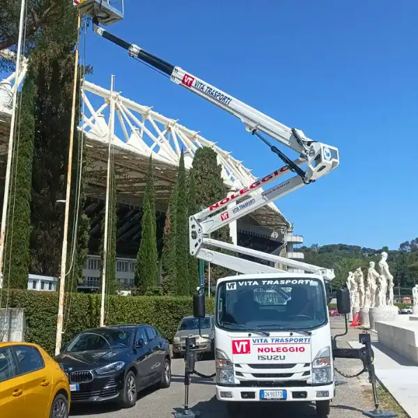 vita-trasporti-noleggio-Piattaforma-Isoli-PNT240